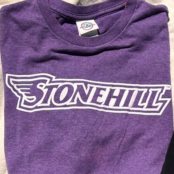 3 STONEHILL COLLEGE SHIRTS - (1 IS FIELD HOCKEY) - Picture 6 of 8